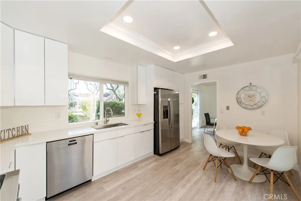 10 Windsong, Irvine, California 92614 home-pic-23