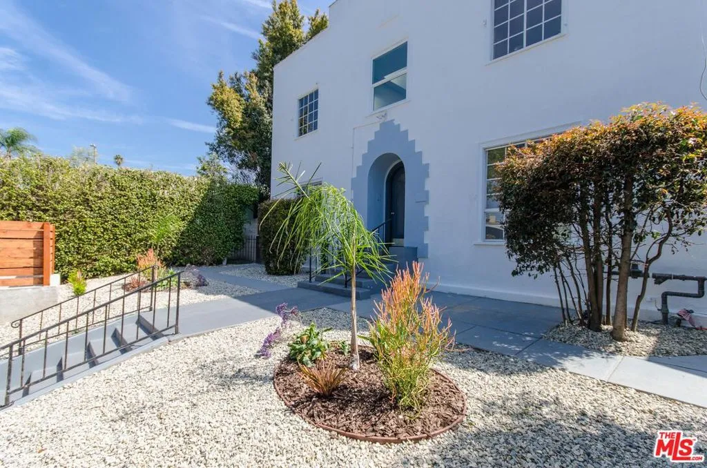 406 S Coronado Street, Los Angeles, California 90057, 12 Bedrooms Bedrooms, ,13 BathroomsBathrooms,Residential Income,For Sale,Coronado,25512303