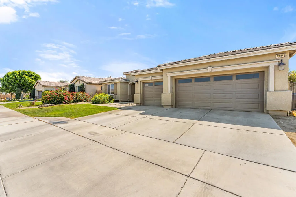 82959 Millay Court, Indio, California 92201 home-pic-32