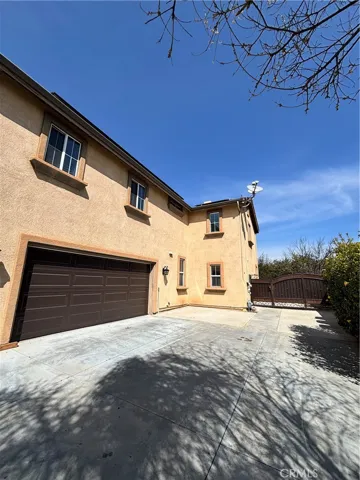 407 Carlye Circle, Corona, California 92882