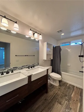 407 Carlye Circle, Corona, California 92882