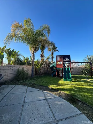 407 Carlye Circle, Corona, California 92882