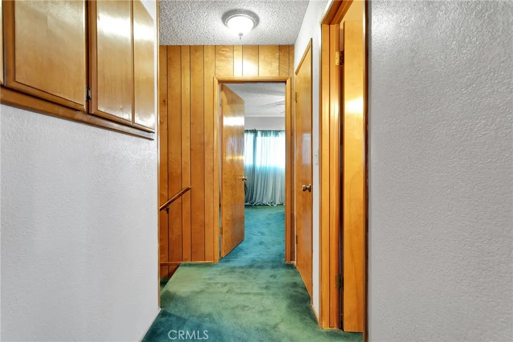 2329 E Canyon Drive, Wrightwood, California 92397 home-pic-23