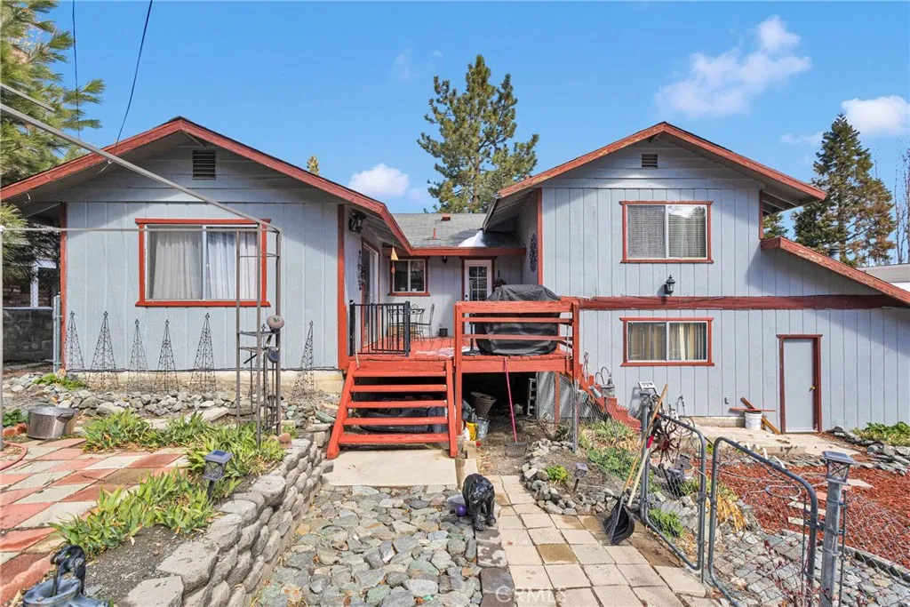 2329 E Canyon Drive, Wrightwood, California 92397 home-pic-29