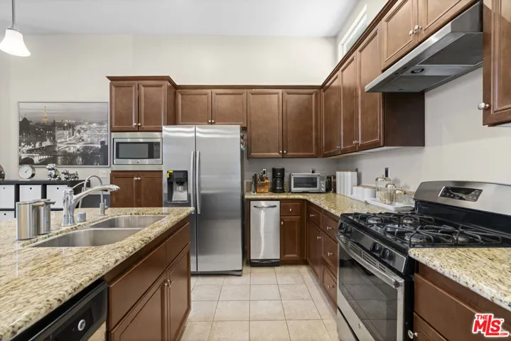 20308 Paseo Los Arcos, Porter Ranch, California 91326