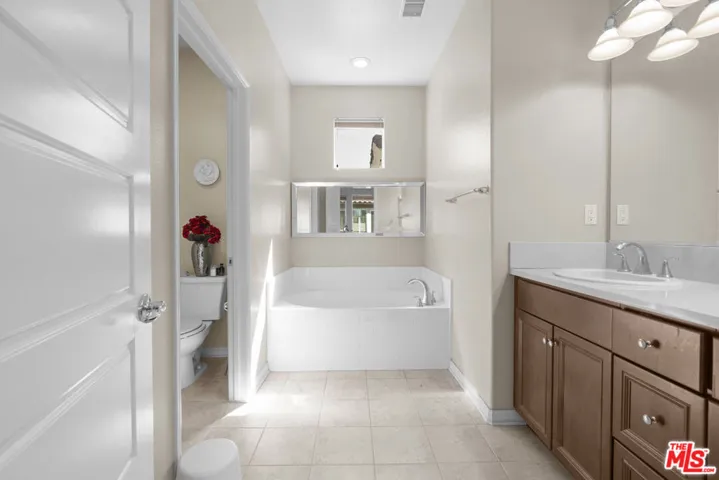 20308 Paseo Los Arcos, Porter Ranch, California 91326