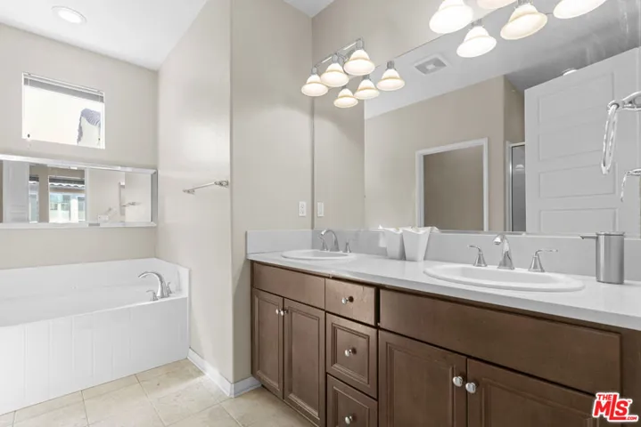 20308 Paseo Los Arcos, Porter Ranch, California 91326