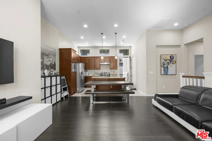 20308 Paseo Los Arcos, Porter Ranch, California 91326