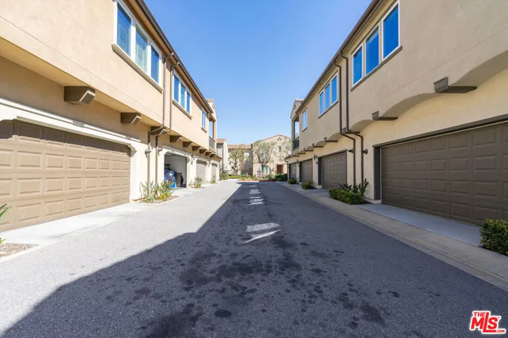20308 Paseo Los Arcos, Porter Ranch, California 91326