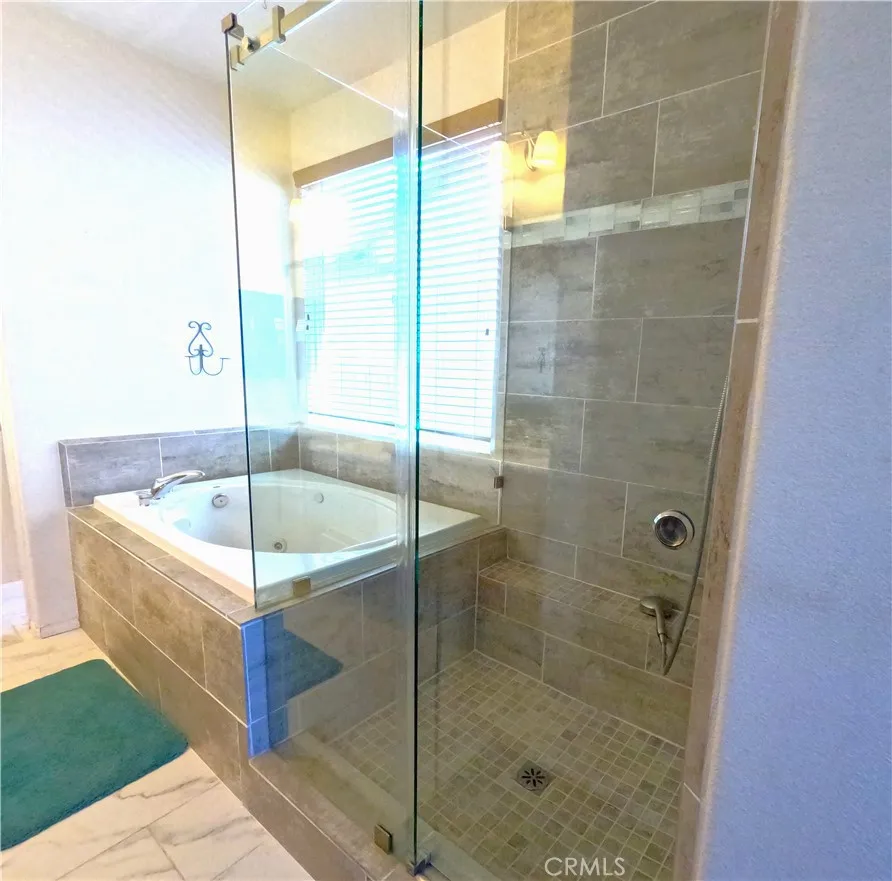 28183 Rocky Cove Drive, Menifee, California 92585 home-pic-23