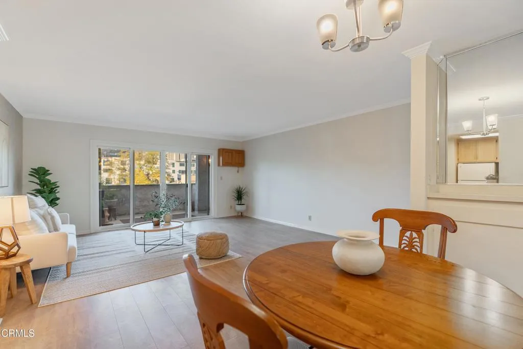 355 S Los Robles Avenue 337, Pasadena, California 91101 home-pic-10