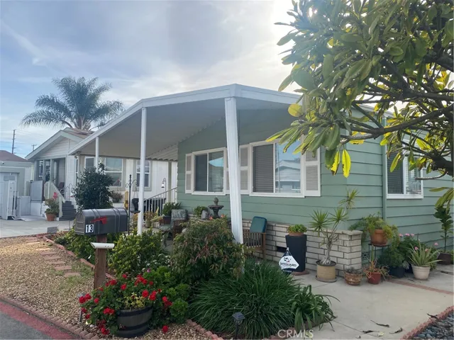 13 Elm Via 13, Anaheim, California 92801