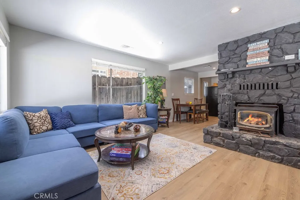 1204 E Country Club Boulevard, Big Bear City, California 92314 home-pic-3