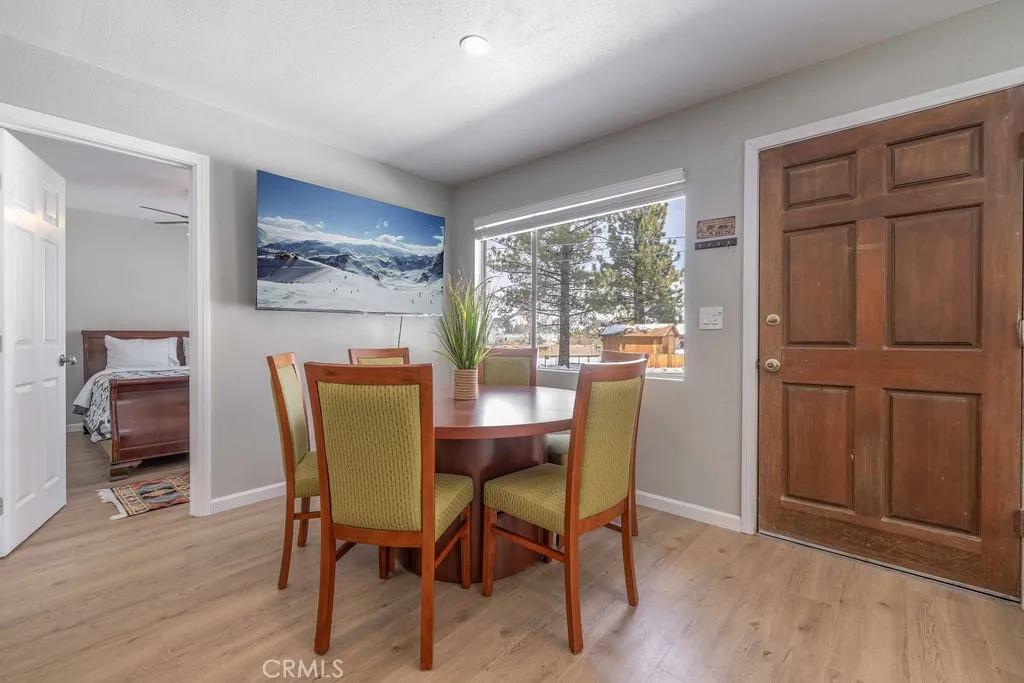 1204 E Country Club Boulevard, Big Bear City, California 92314 home-pic-7