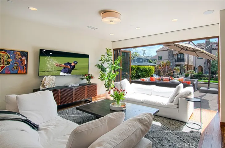 609 Marigold Avenue, Corona Del Mar, California 92625