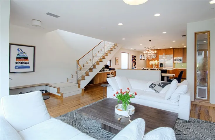 609 Marigold Avenue, Corona Del Mar, California 92625
