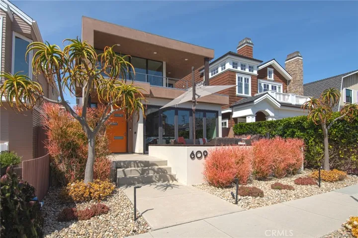 609 Marigold Avenue, Corona Del Mar, California 92625