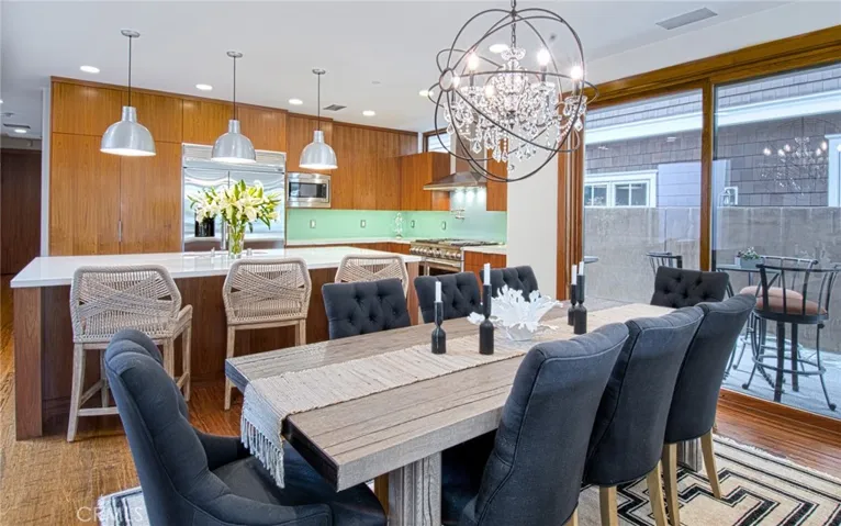 609 Marigold Avenue, Corona Del Mar, California 92625