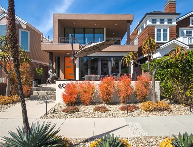 609 Marigold Avenue, Corona Del Mar, California 92625