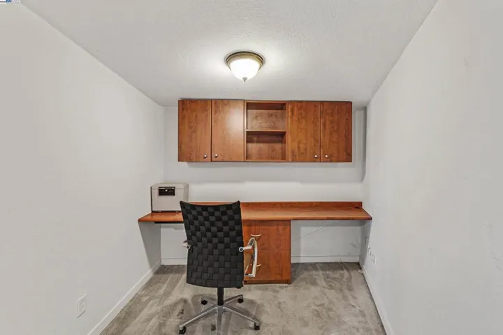 7425 Skyline Blvd, Oakland, California 94611