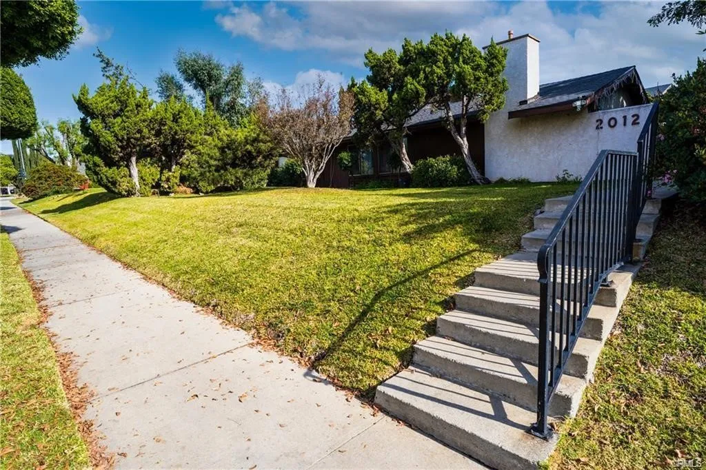 2012 S Garfield Avenue, Monterey Park, California 91754, ,Residential Income,For Sale,Garfield,WS25036937