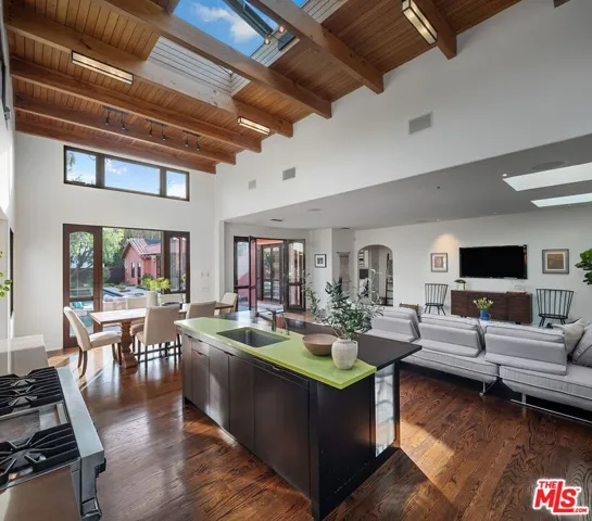 818 23rd Street, Santa Monica, California 90403