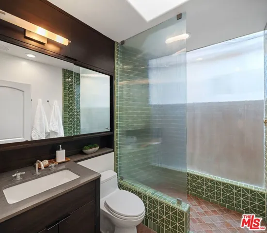 818 23rd Street, Santa Monica, California 90403