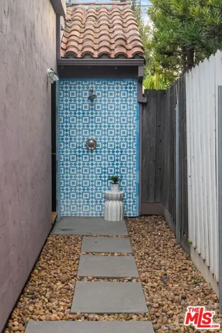 818 23rd Street, Santa Monica, California 90403