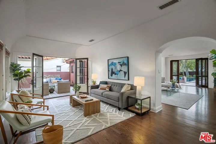 818 23rd Street, Santa Monica, California 90403
