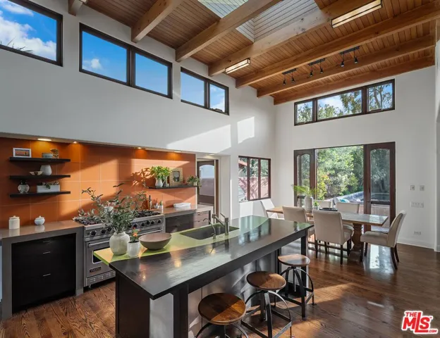 818 23rd Street, Santa Monica, California 90403