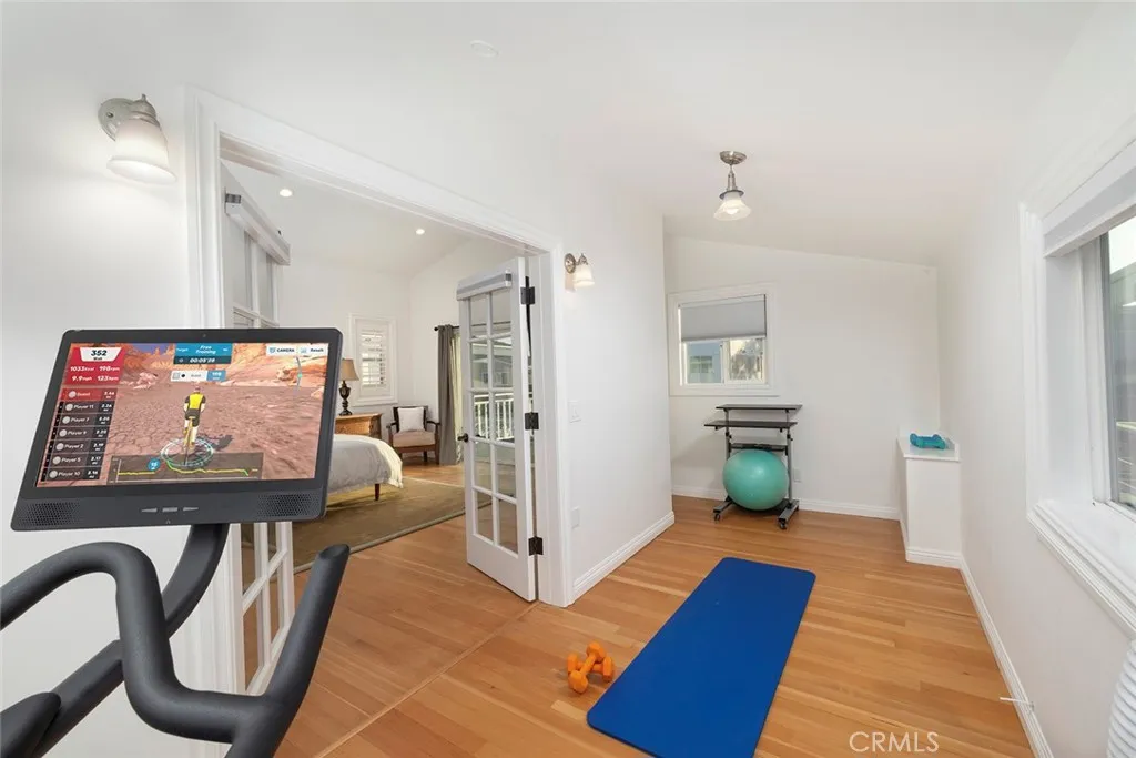 16755 Bay View Drive, Huntington Beach, California 92649 home-pic-25