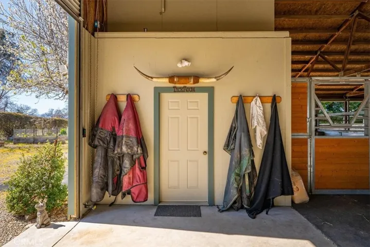 15520 Evergreen Road, Cottonwood, California 96022