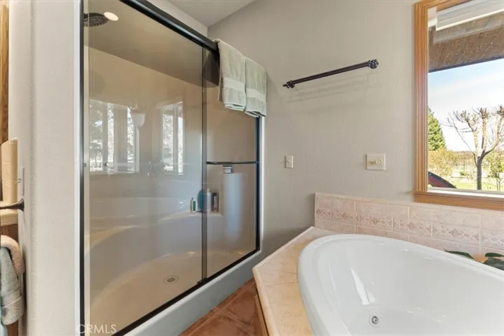 15520 Evergreen Road, Cottonwood, California 96022