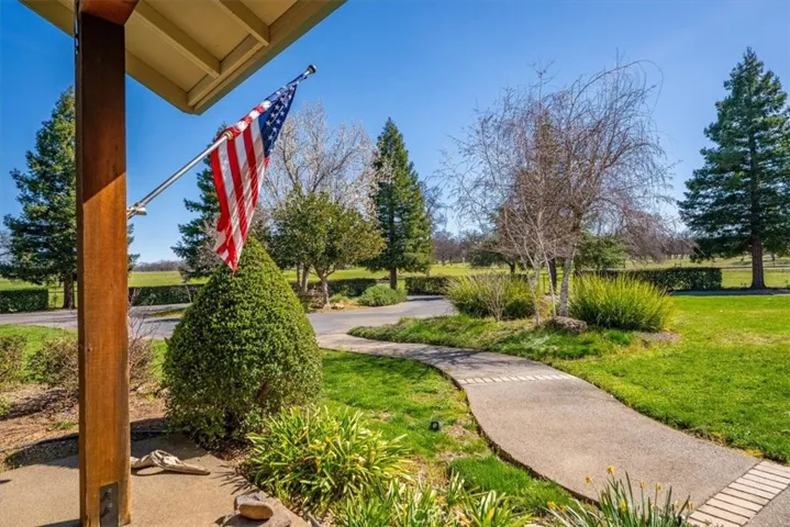 15520 Evergreen Road, Cottonwood, California 96022