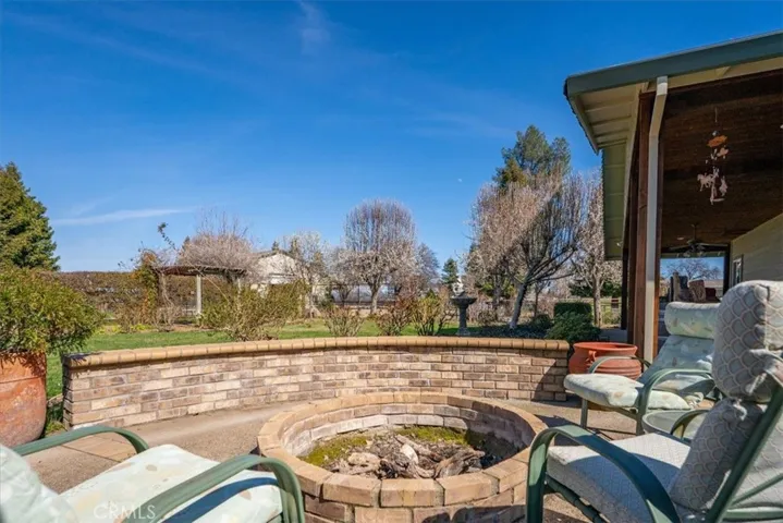 15520 Evergreen Road, Cottonwood, California 96022