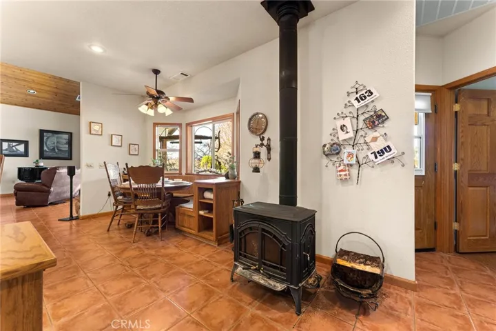 15520 Evergreen Road, Cottonwood, California 96022