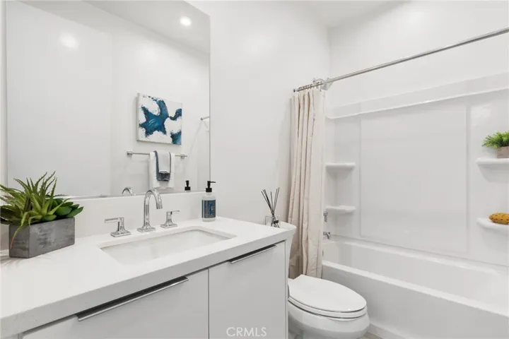 Bathroom #2