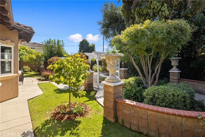 5601 Pal Mal Avenue, Temple City, California 91780