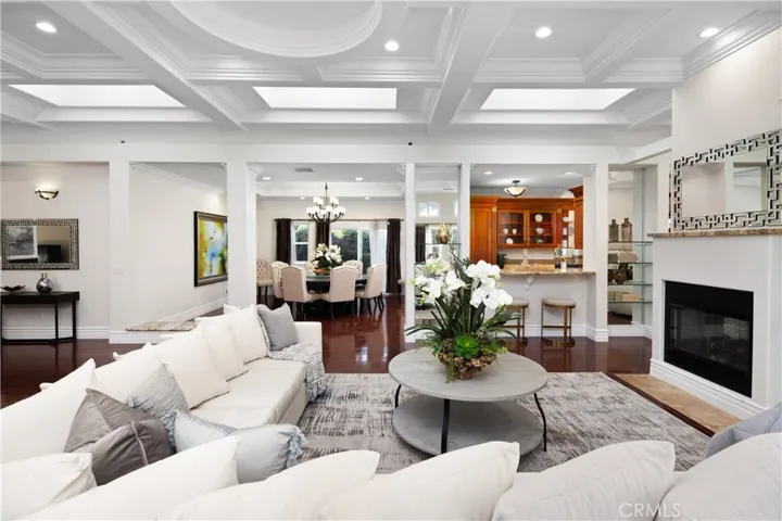 5601 Pal Mal Avenue, Temple City, California 91780
