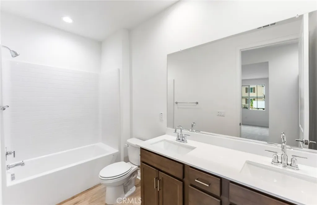 3920 Hudson Lane, Lake Elsinore, California 92530 home-pic-25