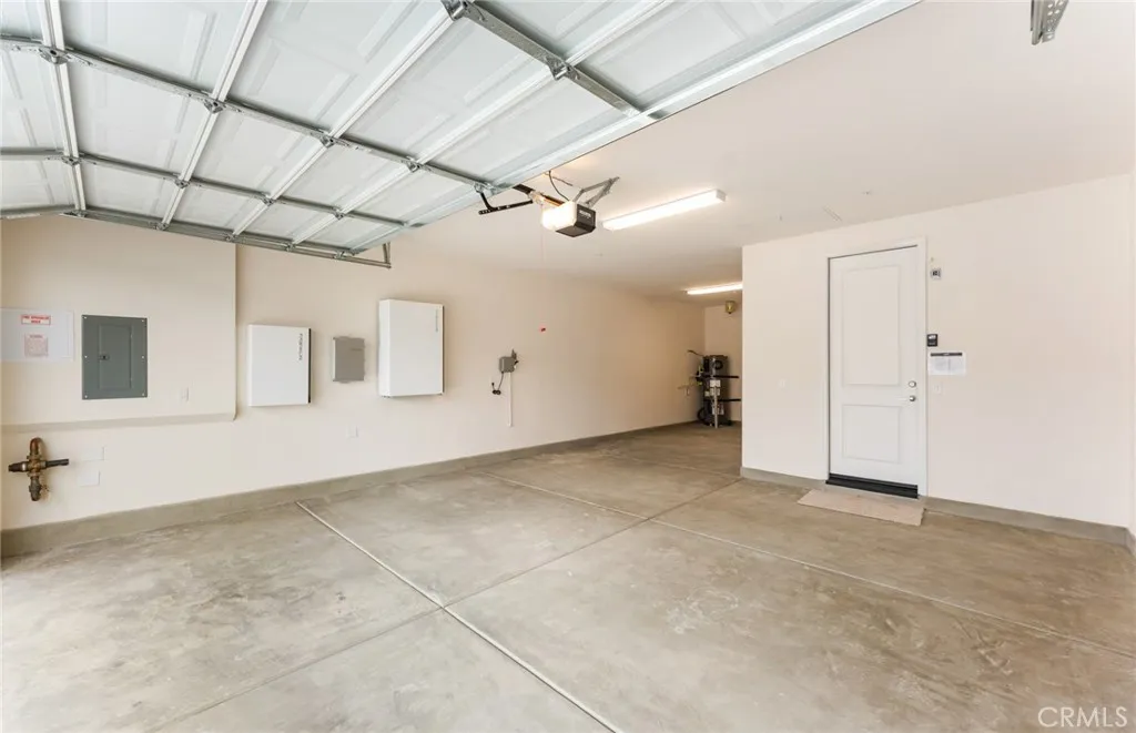 3920 Hudson Lane, Lake Elsinore, California 92530 home-pic-26