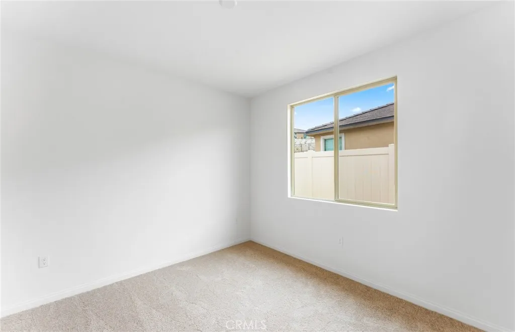 3920 Hudson Lane, Lake Elsinore, California 92530 home-pic-24