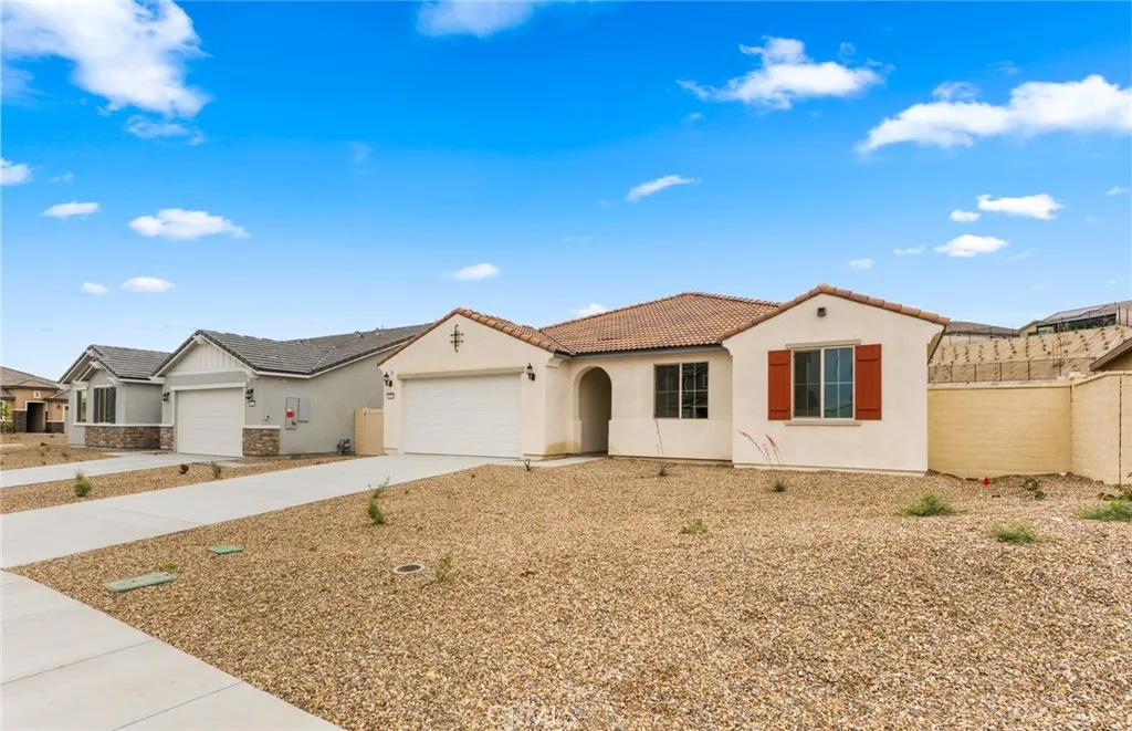 3920 Hudson Lane, Lake Elsinore, California 92530 home-pic-1