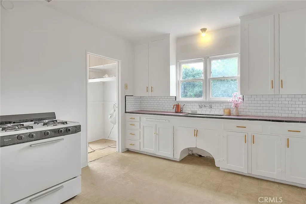 267 Olive Street, Claremont, California 91711 home-pic-54