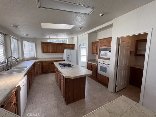 Walk in pantry to the right