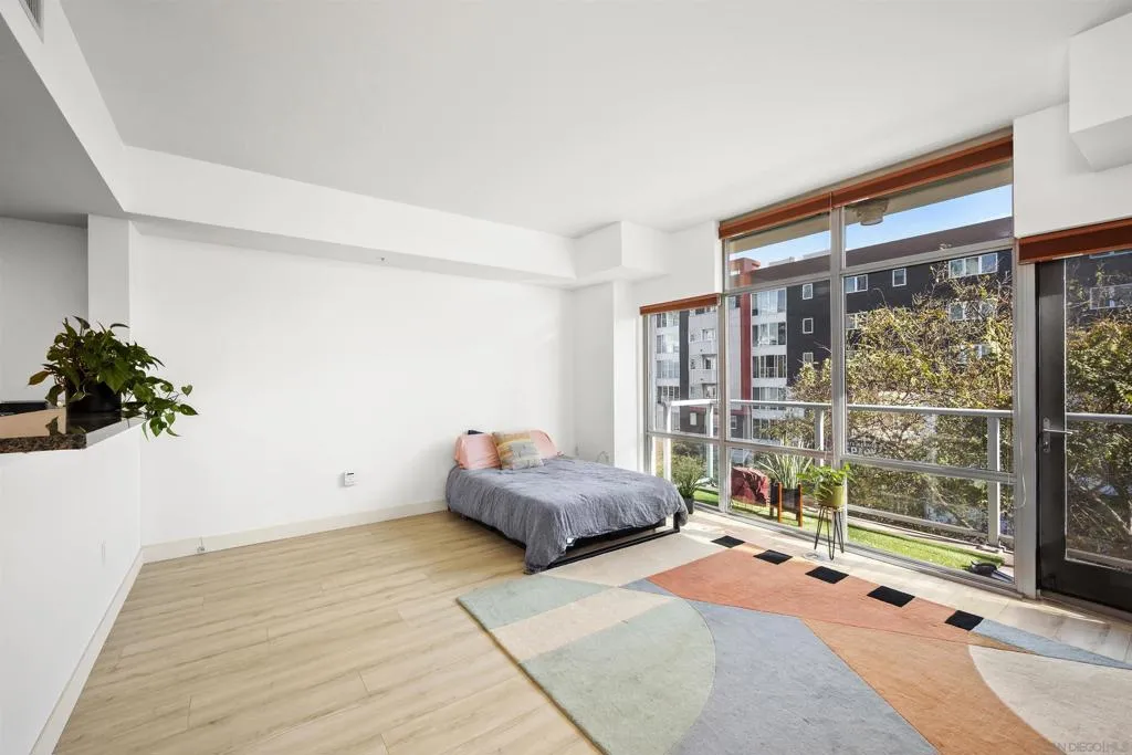 206 Park Blvd 405, San Diego, California 92101 home-pic-10