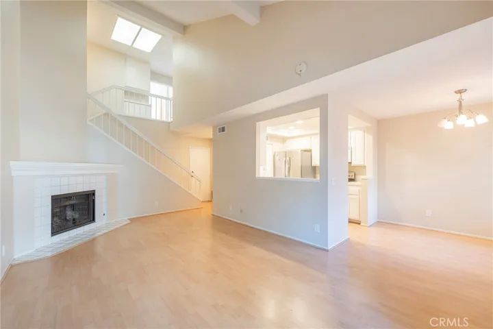 30 Christamon S 53, Irvine, California 92620