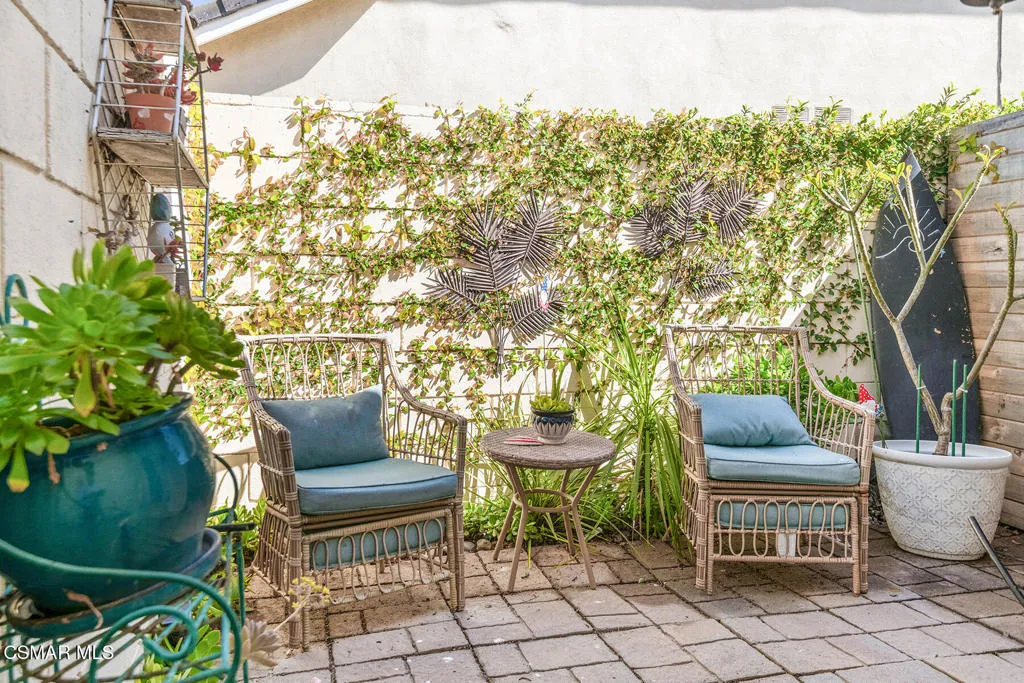 12384 Sunnyglen Drive, Moorpark, California 93021 home-pic-4