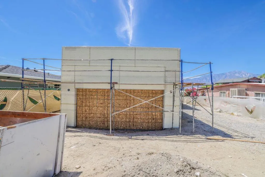 66285 7th Street, Desert Hot Springs, California 92240, 5 Bedrooms Bedrooms, ,3 BathroomsBathrooms,Residential,For Sale,7th,219126685DA