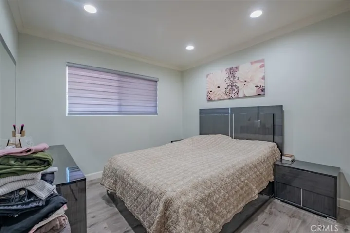 8038 Via Pompeii, Burbank, California 91504